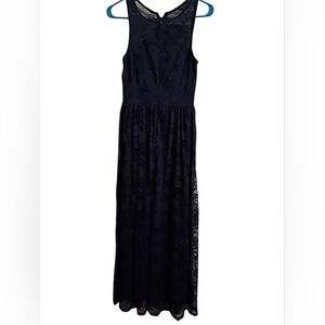 Elegant Black Lace Maxi Dress